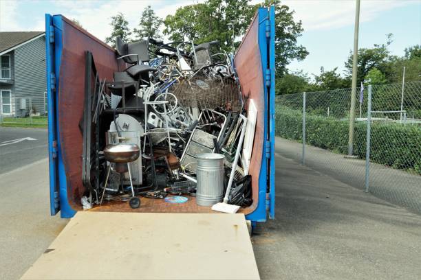 Best Yard Waste Removal  in Gulfport, FL